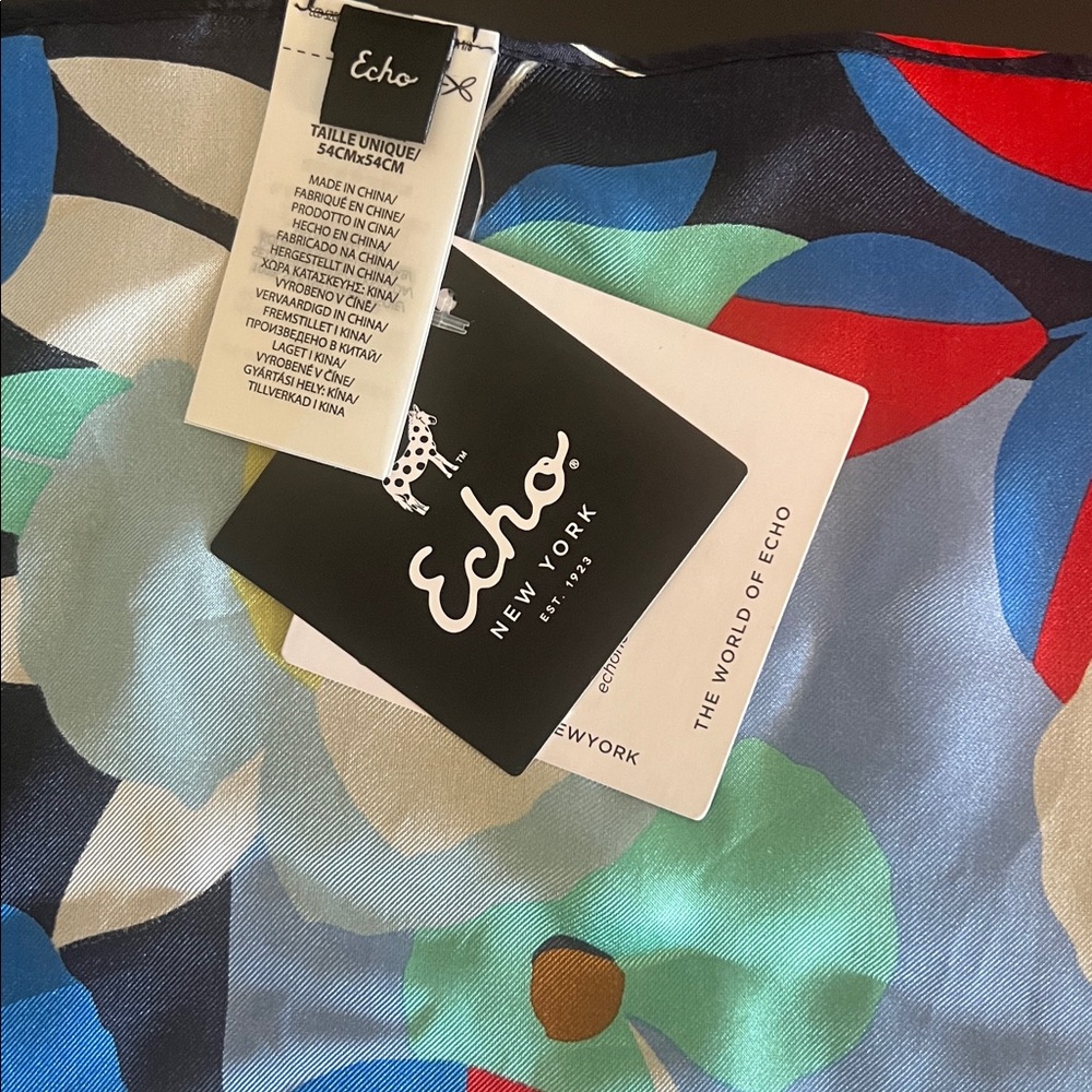 NWT Echo Women’s Silk Floral Multicolor Scarf - Picture 3 of 3